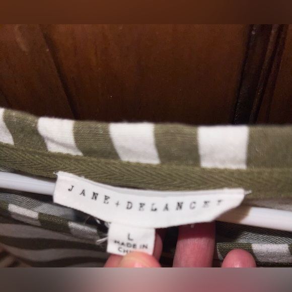 Stripped Green and White T-shirt Jane+Delancey Size Large - Picture 5 of 7